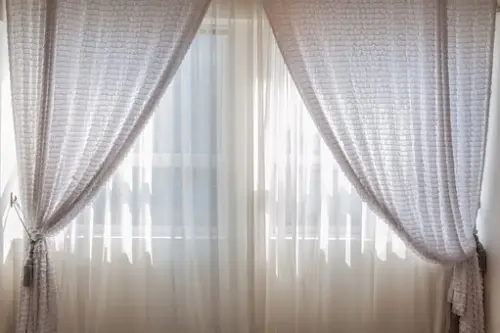 Curtain-Cleaning--in-Burton-Washington-curtain-cleaning-burton-washington.jpg-image